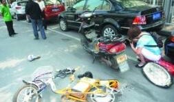 漳州撞车打架最新事件爆料,冲突升级，街头暴力引发社会关注